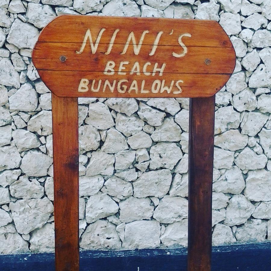 Nini'S Beach Bungalows Bira Exteriör bild